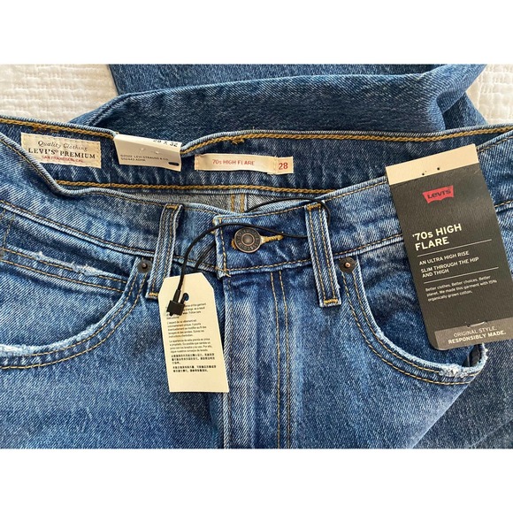 NWT Levi's 70s High Flare Jeans in Sonoma Step - Picture 13 of 15